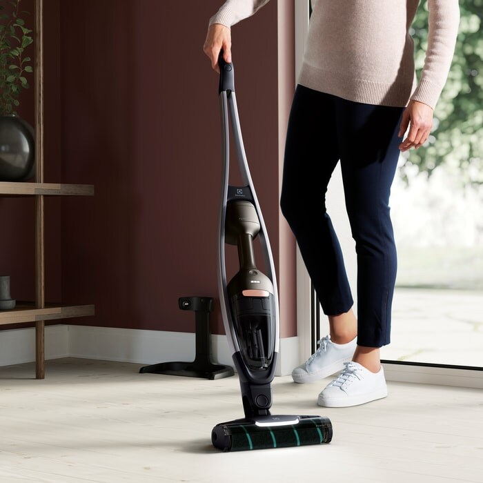 ELECTROLUX 25.2V Pure Q9 Self-Standing Handstick Vacuum Cleaner - PQ91-P50MB